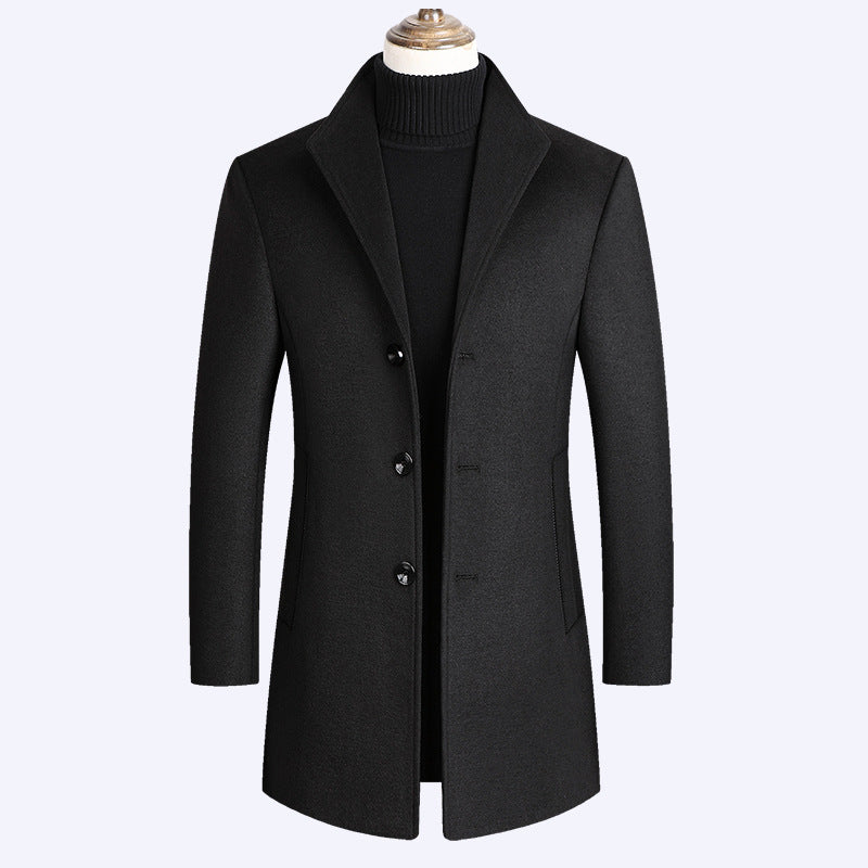 Cappotto elegante con collo alto retró