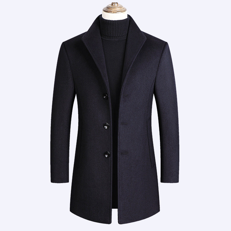 Cappotto elegante con collo alto retró
