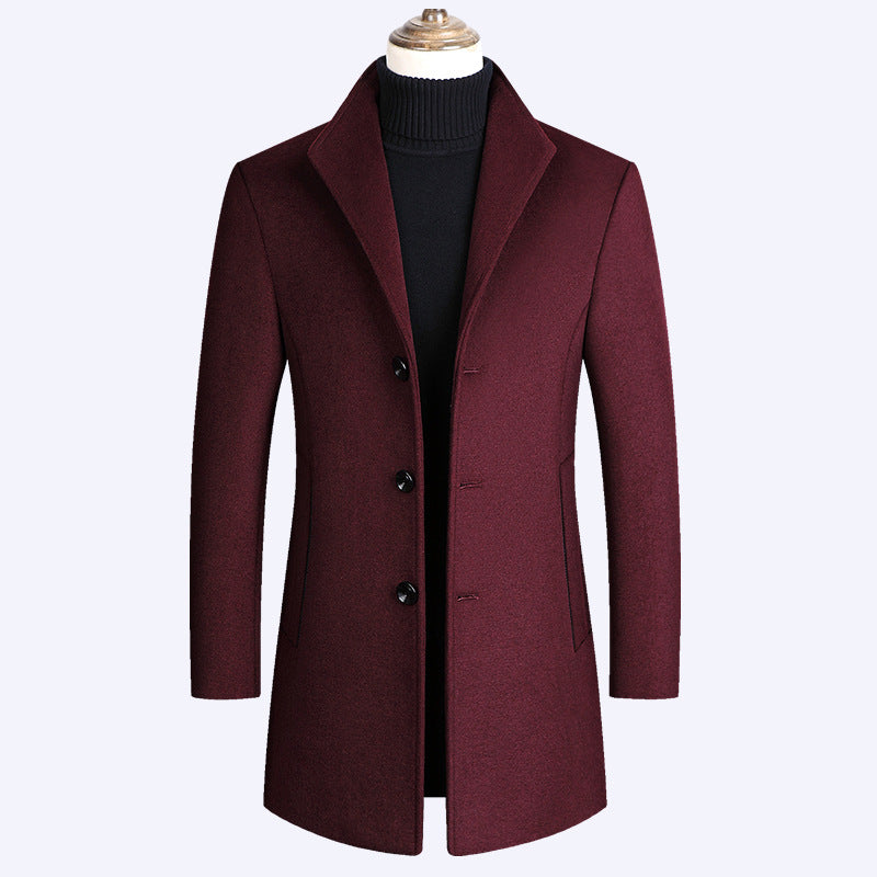 Cappotto elegante con collo alto retró