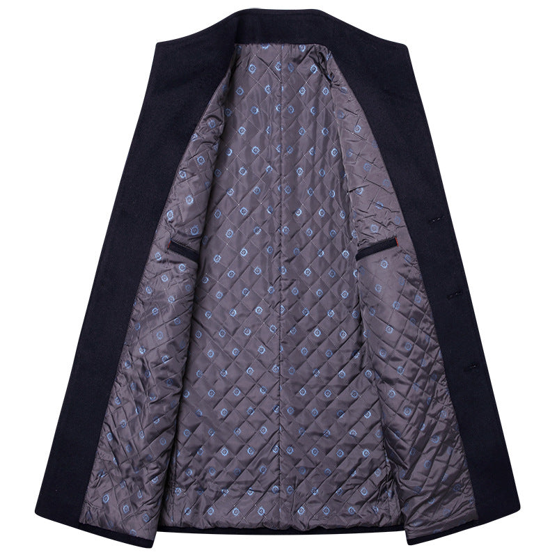 Cappotto elegante con collo alto retró